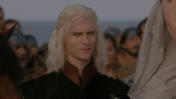 extant_GameOfThrones_1x01-WinterIsComing_5311