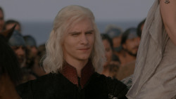 extant_GameOfThrones_1x01-WinterIsComing_5312