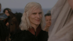 extant_GameOfThrones_1x01-WinterIsComing_5319