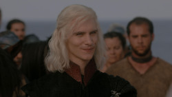 extant_GameOfThrones_1x01-WinterIsComing_5321