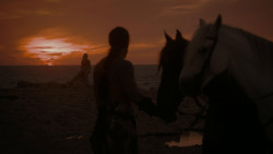 extant_GameOfThrones_1x01-WinterIsComing_5326