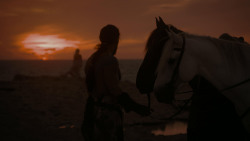 extant_GameOfThrones_1x01-WinterIsComing_5331