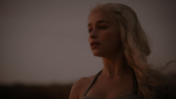 extant_GameOfThrones_1x01-WinterIsComing_5351