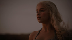 extant_GameOfThrones_1x01-WinterIsComing_5352