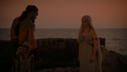 extant_GameOfThrones_1x01-WinterIsComing_5369