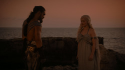 extant_GameOfThrones_1x01-WinterIsComing_5370