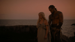 extant_GameOfThrones_1x01-WinterIsComing_5395