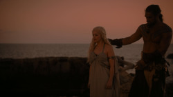 extant_GameOfThrones_1x01-WinterIsComing_5405