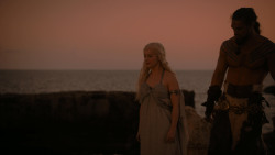 extant_GameOfThrones_1x01-WinterIsComing_5406