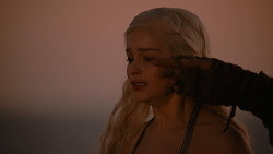 extant_GameOfThrones_1x01-WinterIsComing_5414