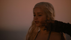 extant_GameOfThrones_1x01-WinterIsComing_5417