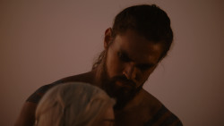 extant_GameOfThrones_1x01-WinterIsComing_5422