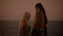 extant_GameOfThrones_1x01-WinterIsComing_5442
