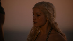 extant_GameOfThrones_1x01-WinterIsComing_5446