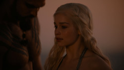 extant_GameOfThrones_1x01-WinterIsComing_5449