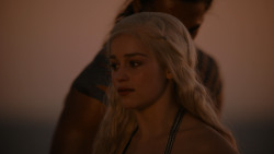 extant_GameOfThrones_1x01-WinterIsComing_5456