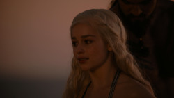 extant_GameOfThrones_1x01-WinterIsComing_5457