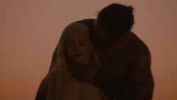 extant_GameOfThrones_1x01-WinterIsComing_5500