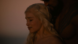extant_GameOfThrones_1x01-WinterIsComing_5504