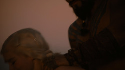 extant_GameOfThrones_1x01-WinterIsComing_5507
