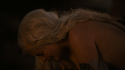 extant_GameOfThrones_1x01-WinterIsComing_5514