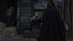 extant_GameOfThrones_1x01-WinterIsComing_5533
