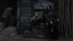 extant_GameOfThrones_1x01-WinterIsComing_5536