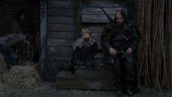 extant_GameOfThrones_1x01-WinterIsComing_5538