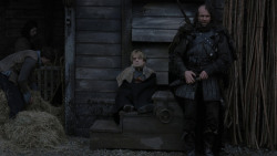 extant_GameOfThrones_1x01-WinterIsComing_5539
