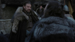 extant_GameOfThrones_1x01-WinterIsComing_5583