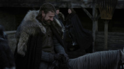 extant_GameOfThrones_1x01-WinterIsComing_5619