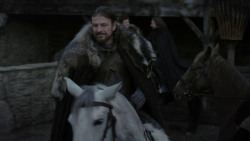 extant_GameOfThrones_1x01-WinterIsComing_5623