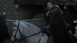 extant_GameOfThrones_1x01-WinterIsComing_5625