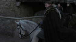 extant_GameOfThrones_1x01-WinterIsComing_5635