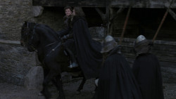 extant_GameOfThrones_1x01-WinterIsComing_5655