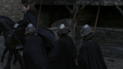 extant_GameOfThrones_1x01-WinterIsComing_5657