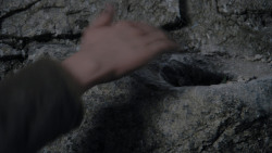 extant_GameOfThrones_1x01-WinterIsComing_5694