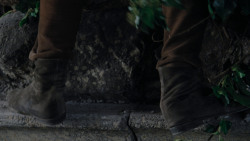 extant_GameOfThrones_1x01-WinterIsComing_5732