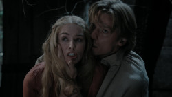 extant_GameOfThrones_1x01-WinterIsComing_5790