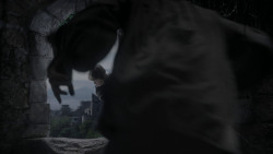extant_GameOfThrones_1x01-WinterIsComing_5795