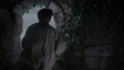 extant_GameOfThrones_1x01-WinterIsComing_5796