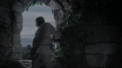extant_GameOfThrones_1x01-WinterIsComing_5797