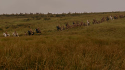 extant_GameOfThrones_1x02-TheKingsroad_0002