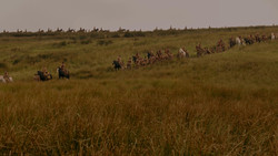 extant_GameOfThrones_1x02-TheKingsroad_0008
