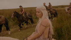 extant_GameOfThrones_1x02-TheKingsroad_0035