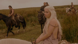 extant_GameOfThrones_1x02-TheKingsroad_0037