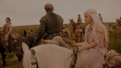 extant_GameOfThrones_1x02-TheKingsroad_0067