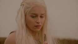 extant_GameOfThrones_1x02-TheKingsroad_0088