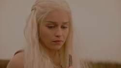 extant_GameOfThrones_1x02-TheKingsroad_0089