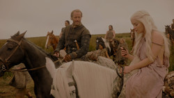 extant_GameOfThrones_1x02-TheKingsroad_0091